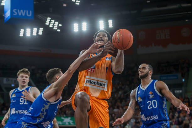 防守和精准 防守和精准